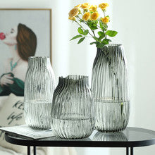 Wavy Vase Grey